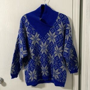Benellon Vintage Asymmetrical Snowflake Pattern Sweater (Fits Like A Large/XL)